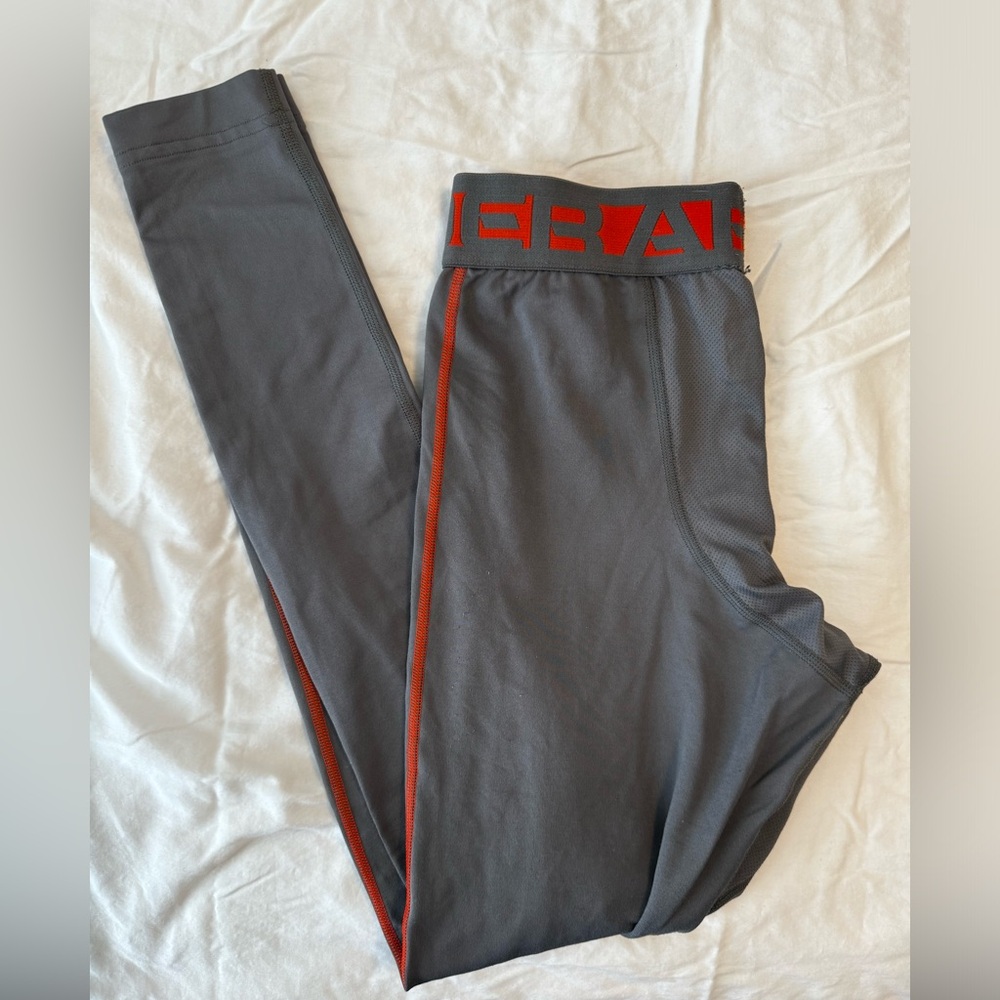 Under Armour Men’s Leggings Cold Gear in Gray and Red